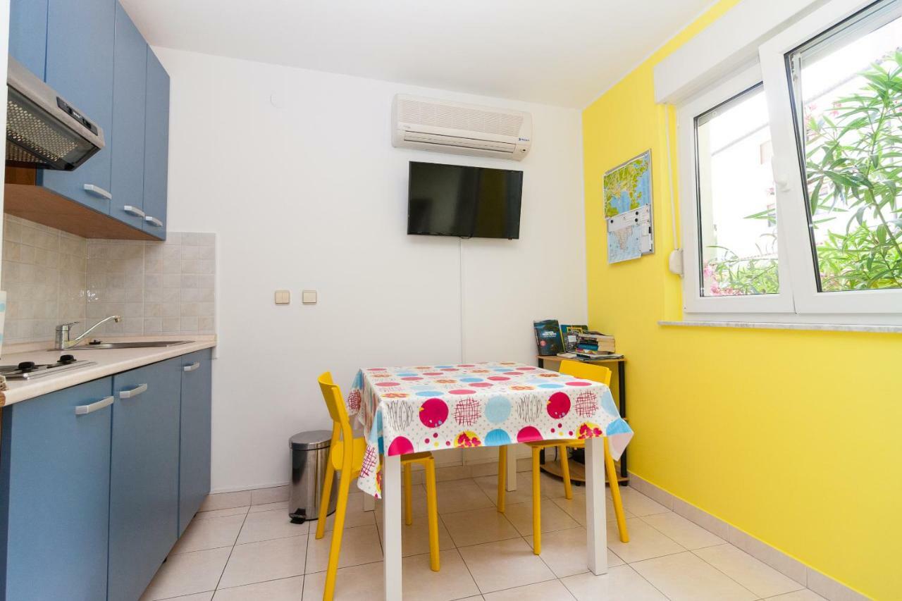 • Lungomare Beach Apartment Pula • Exterior photo