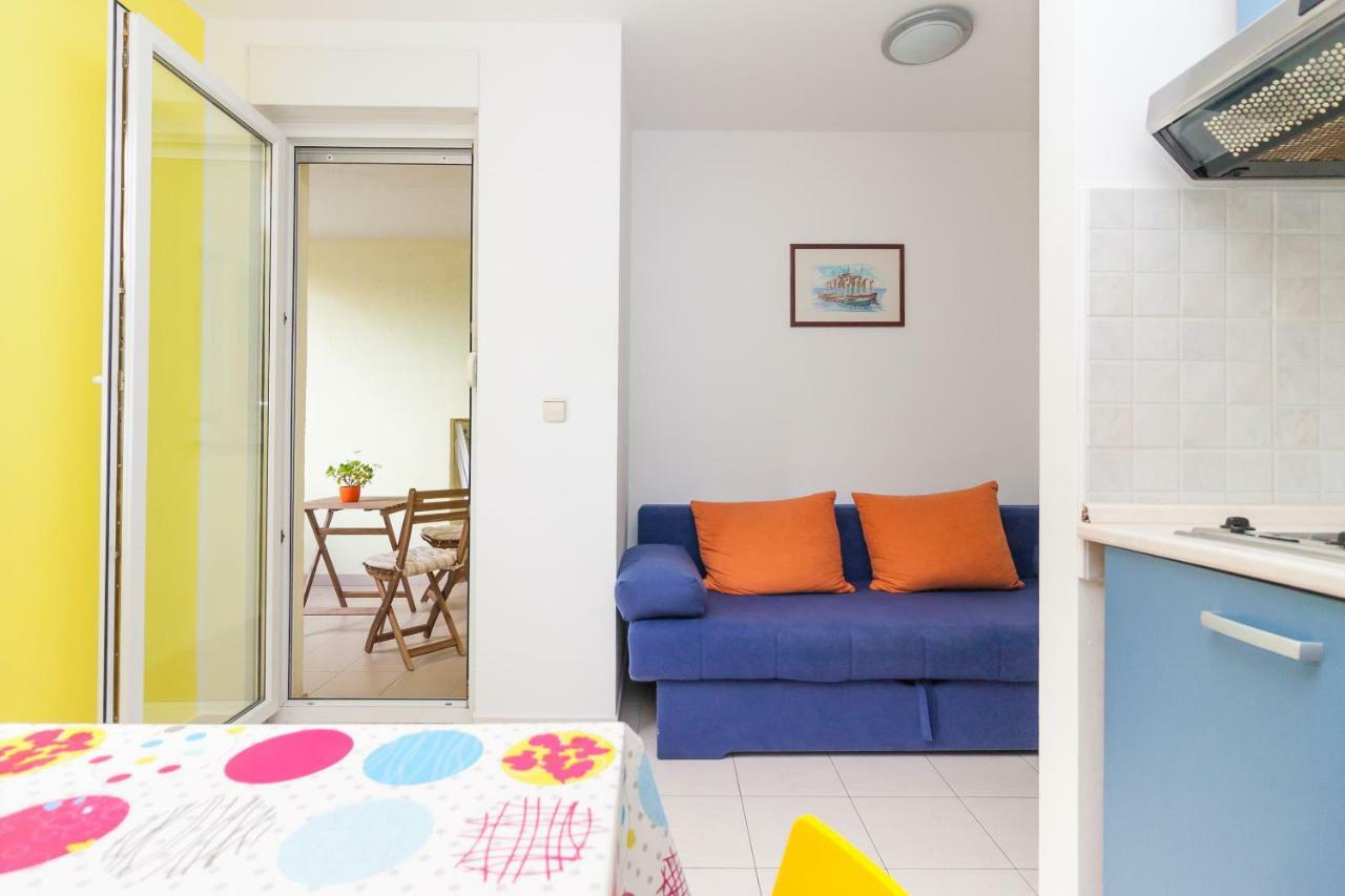 • Lungomare Beach Apartment Pula • Exterior photo