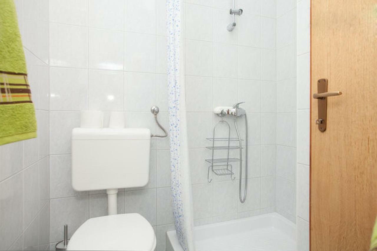 • Lungomare Beach Apartment Pula • Exterior photo